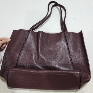 Botkier NY Plum Soho Pebbled 100% Leather Zipper Tote Bag zipper trim Luxury